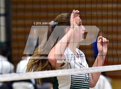 Thumbnail 2 in Venice vs. Long Beach Poly (Durango Fall Classic) photogallery.