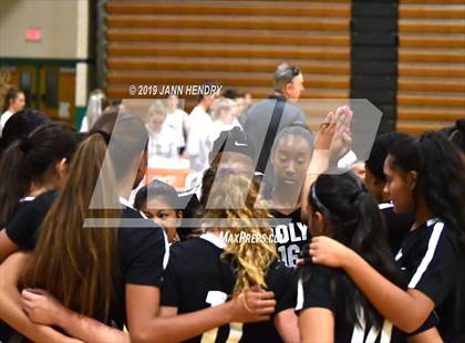 Thumbnail 2 in Venice vs. Long Beach Poly (Durango Fall Classic) photogallery.