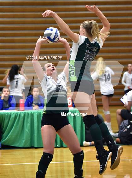 Thumbnail 3 in Venice vs. Long Beach Poly (Durango Fall Classic) photogallery.