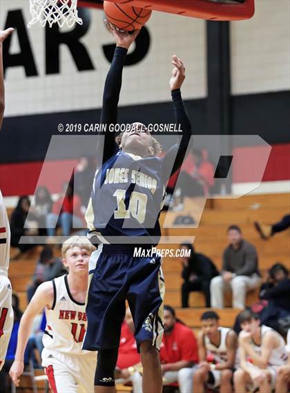 Thumbnail 3 in Jones Senior @ New Bern photogallery.