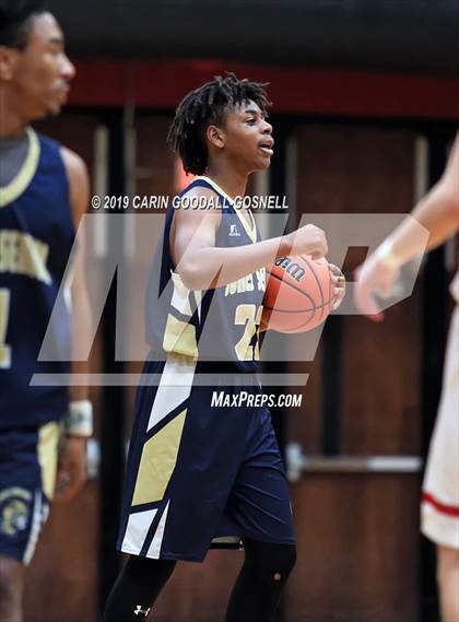 Thumbnail 3 in Jones Senior @ New Bern photogallery.