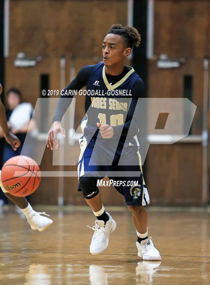Thumbnail 3 in Jones Senior @ New Bern photogallery.