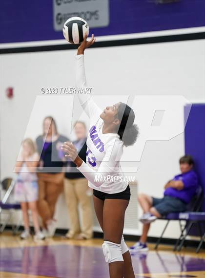 Thumbnail 3 in Pike @ Ben Davis photogallery.