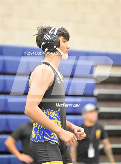 Thumbnail 3 in El Cajon Invitational photogallery.