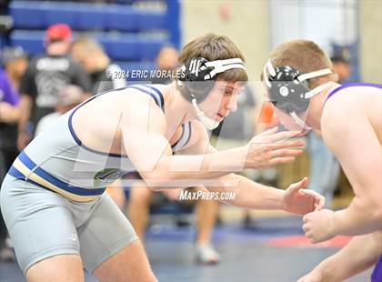 Thumbnail 2 in El Cajon Invitational photogallery.