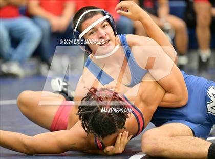 Thumbnail 2 in El Cajon Invitational photogallery.