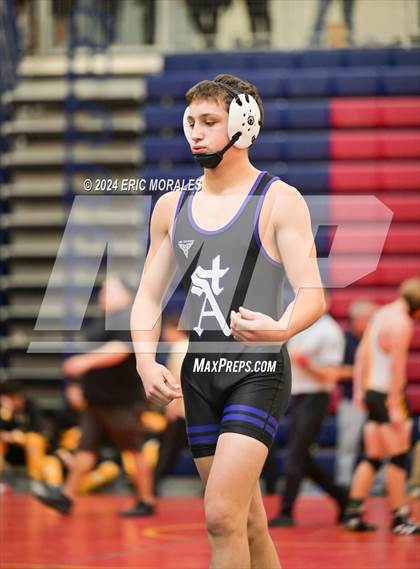 Thumbnail 2 in El Cajon Invitational photogallery.