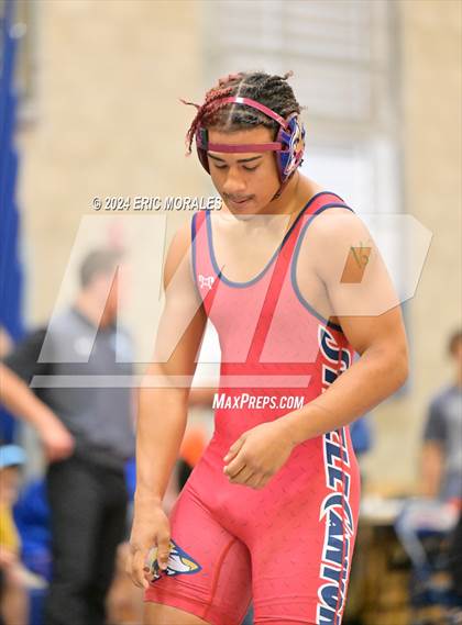 Thumbnail 3 in El Cajon Invitational photogallery.