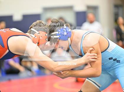 Thumbnail 3 in El Cajon Invitational photogallery.