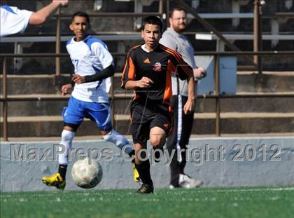 Thumbnail 2 in Hays vs Poly (Garland Invitational) photogallery.