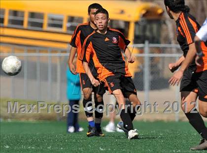 Thumbnail 3 in Hays vs Poly (Garland Invitational) photogallery.