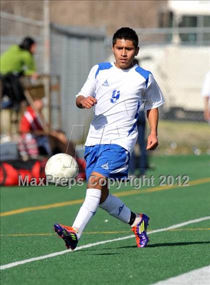 Thumbnail 3 in Hays vs Poly (Garland Invitational) photogallery.