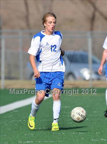 Thumbnail 2 in Hays vs Poly (Garland Invitational) photogallery.
