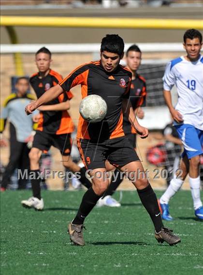 Thumbnail 3 in Hays vs Poly (Garland Invitational) photogallery.