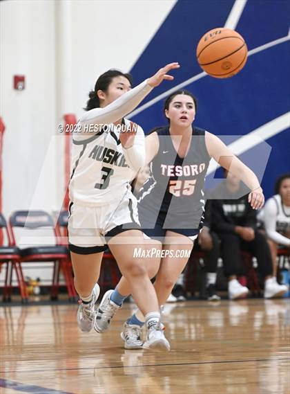 Thumbnail 2 in Tesoro vs. Fairmont Prep (Oxford Tournament) photogallery.