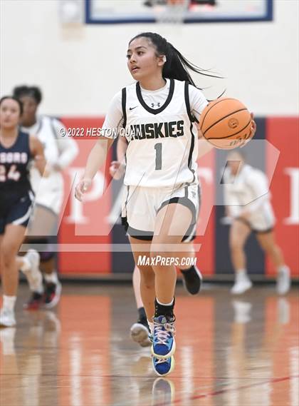 Thumbnail 2 in Tesoro vs. Fairmont Prep (Oxford Tournament) photogallery.