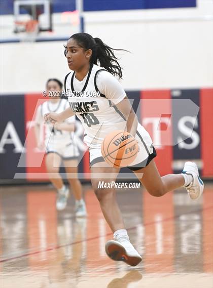 Thumbnail 3 in Tesoro vs. Fairmont Prep (Oxford Tournament) photogallery.