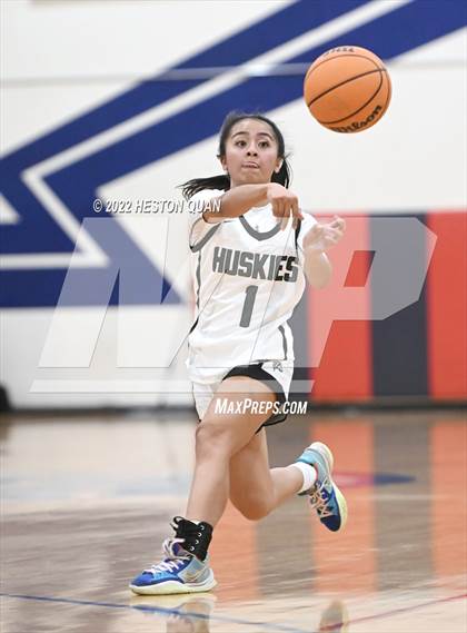 Thumbnail 2 in Tesoro vs. Fairmont Prep (Oxford Tournament) photogallery.