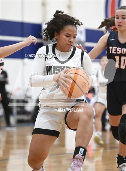 Thumbnail 1 in Tesoro vs. Fairmont Prep (Oxford Tournament) photogallery.
