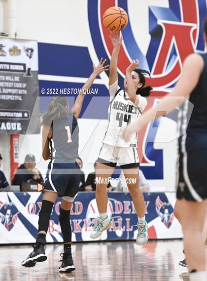 Thumbnail 3 in Tesoro vs. Fairmont Prep (Oxford Tournament) photogallery.