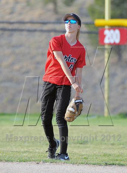 Thumbnail 3 in Eaglecrest @ Cherokee Trail photogallery.