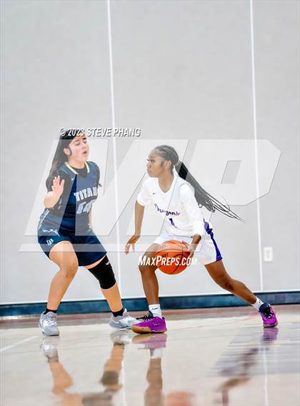 Thumbnail 1 in Sacramento vs. Burbank photogallery.