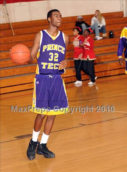 Thumbnail 2 in Pomperaug vs. Prince Tech (Merit Insurance Classic) photogallery.