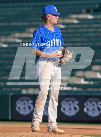 Thumbnail 2 in Mogollon vs Hayden (AIA 1A Semifinal) photogallery.