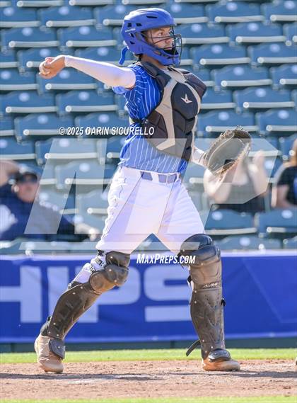 Thumbnail 1 in Mogollon vs Hayden (AIA 1A Semifinal) photogallery.
