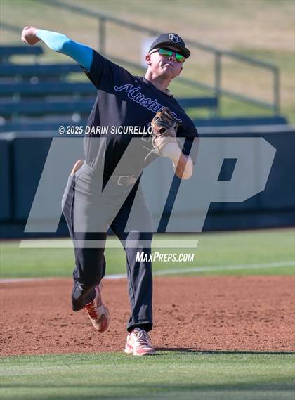 Thumbnail 1 in Mogollon vs Hayden (AIA 1A Semifinal) photogallery.