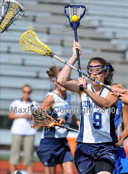 Thumbnail 1 in Manheim Township vs. Springfield (PIAA Semifinal) photogallery.