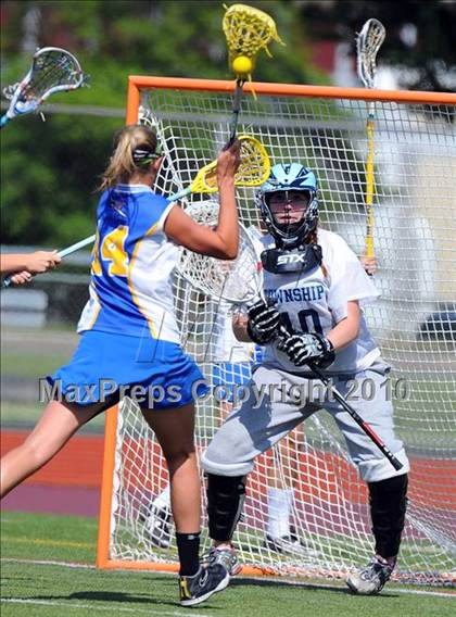 Thumbnail 2 in Manheim Township vs. Springfield (PIAA Semifinal) photogallery.