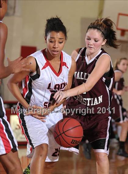 Thumbnail 2 in Valley Christian vs. San Juan (Lady Viking Classic) photogallery.