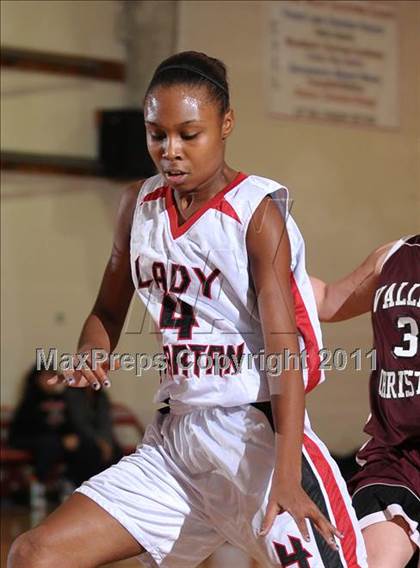 Thumbnail 1 in Valley Christian vs. San Juan (Lady Viking Classic) photogallery.