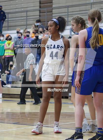 Thumbnail 3 in Olympia vs Kelso photogallery.