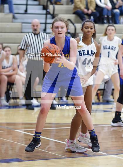 Thumbnail 3 in Olympia vs Kelso photogallery.