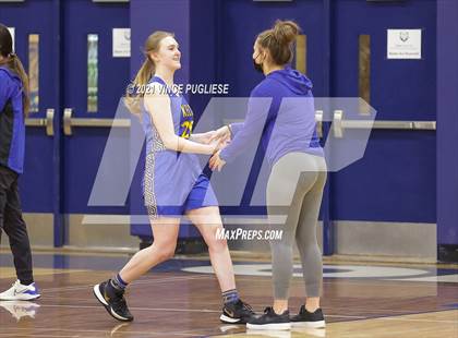 Thumbnail 2 in Olympia vs Kelso photogallery.