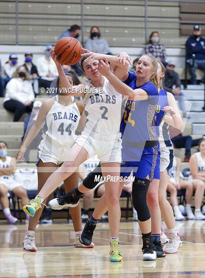 Thumbnail 1 in Olympia vs Kelso photogallery.