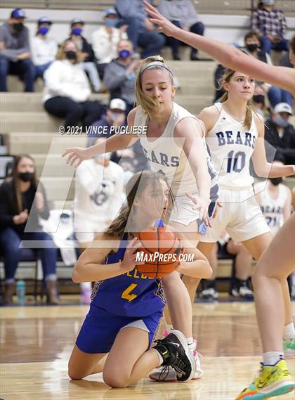 Thumbnail 3 in Olympia vs Kelso photogallery.