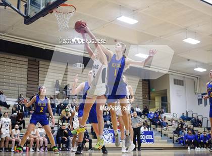 Thumbnail 1 in Olympia vs Kelso photogallery.