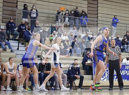 Thumbnail 3 in Olympia vs Kelso photogallery.