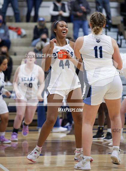 Thumbnail 1 in Olympia vs Kelso photogallery.