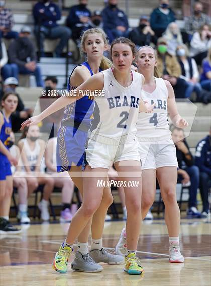 Thumbnail 1 in Olympia vs Kelso photogallery.