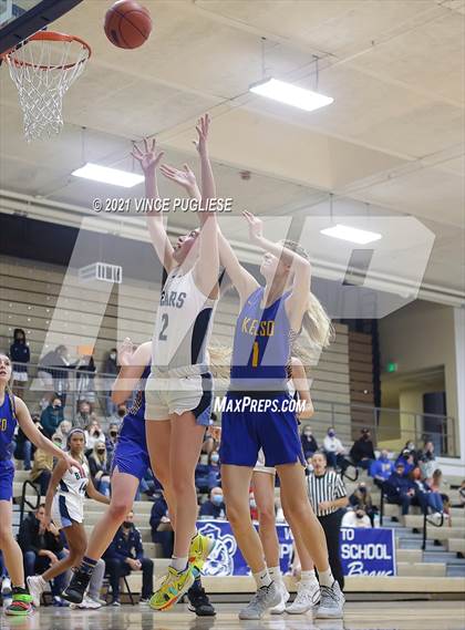 Thumbnail 3 in Olympia vs Kelso photogallery.