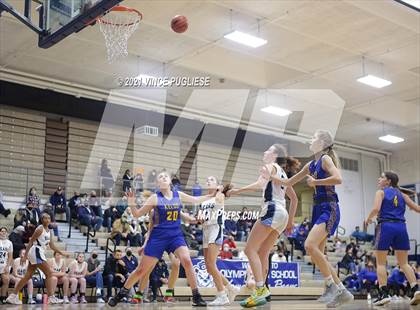 Thumbnail 2 in Olympia vs Kelso photogallery.