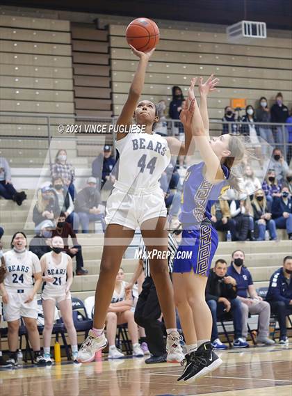 Thumbnail 3 in Olympia vs Kelso photogallery.