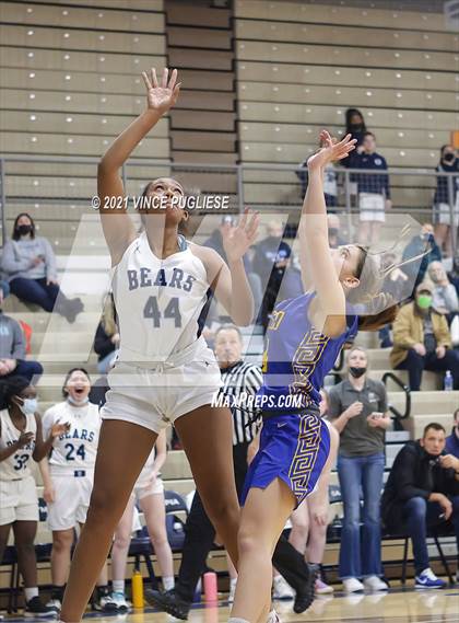 Thumbnail 1 in Olympia vs Kelso photogallery.