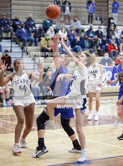 Thumbnail 3 in Olympia vs Kelso photogallery.