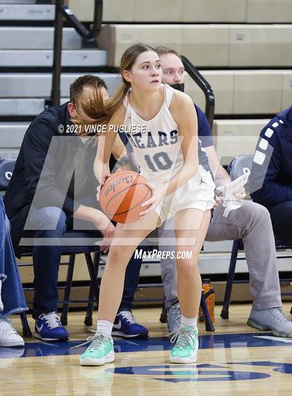 Thumbnail 1 in Olympia vs Kelso photogallery.