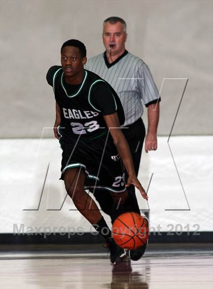 Thumbnail 2 in Pasadena vs. La Porte (McDonald's Texas Invitational) photogallery.
